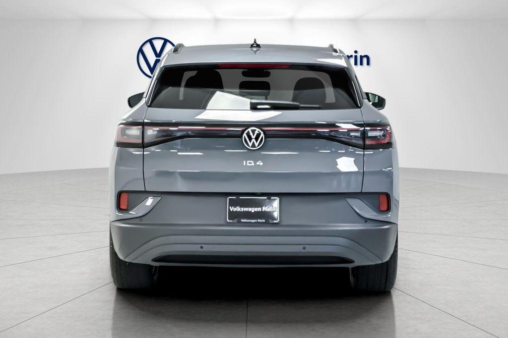 new 2025 Volkswagen ID.4 car, priced at $39,345