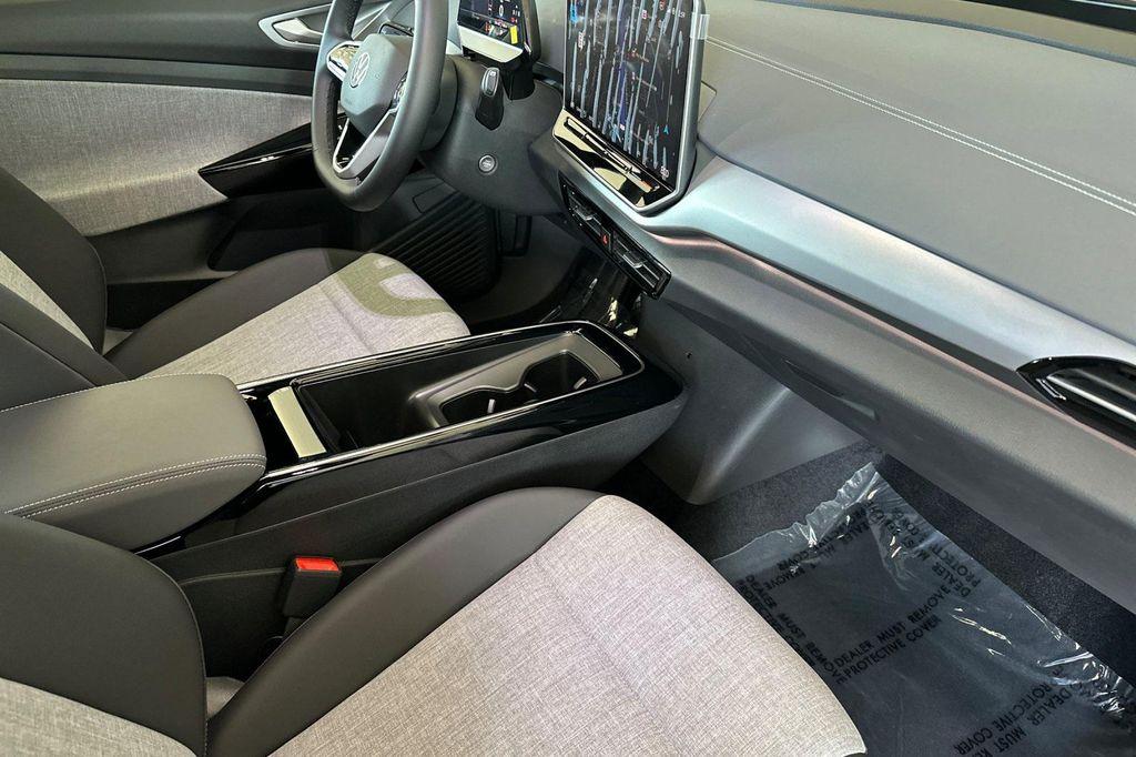 new 2025 Volkswagen ID.4 car, priced at $39,345