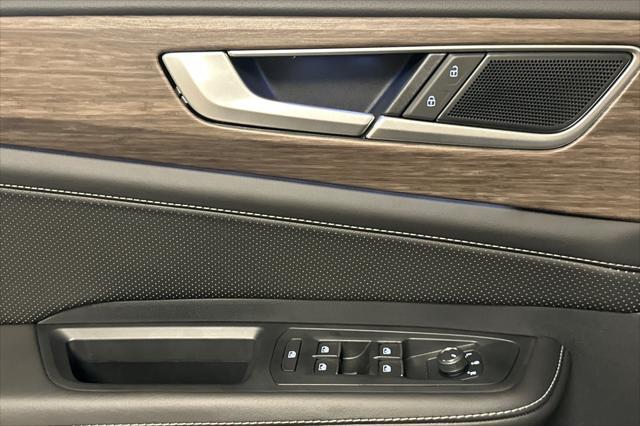 new 2025 Volkswagen Atlas car, priced at $45,365