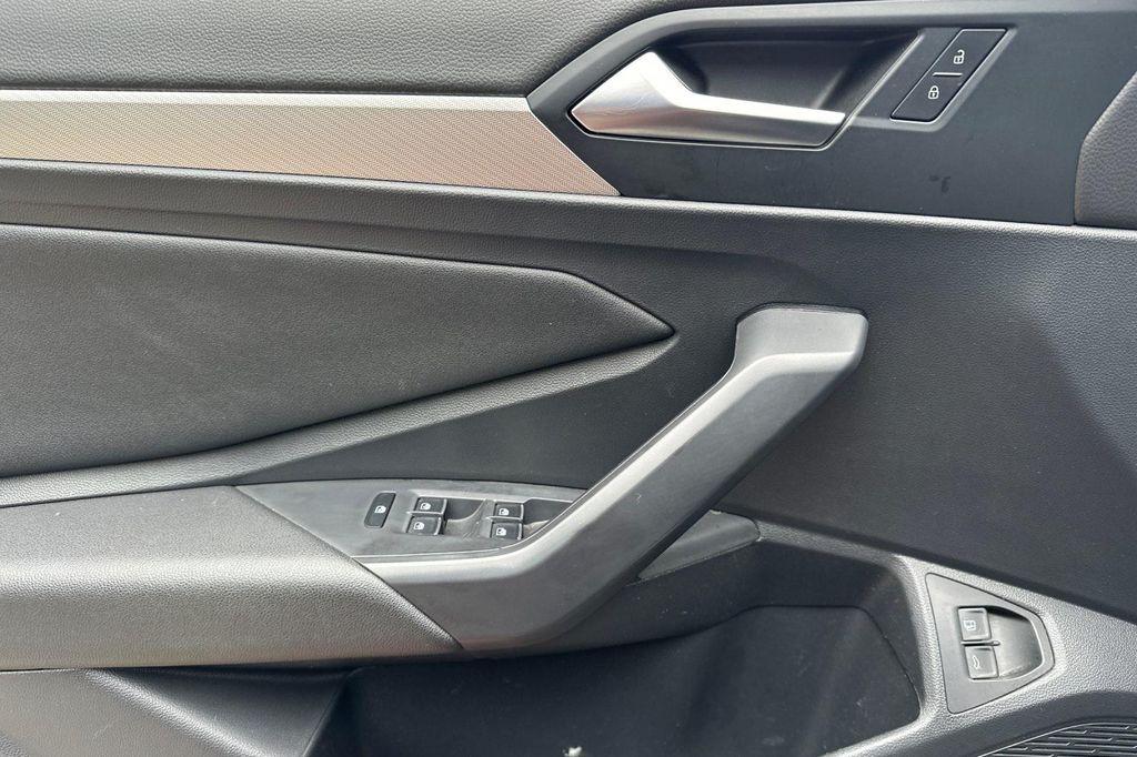 used 2021 Volkswagen Jetta car, priced at $15,337