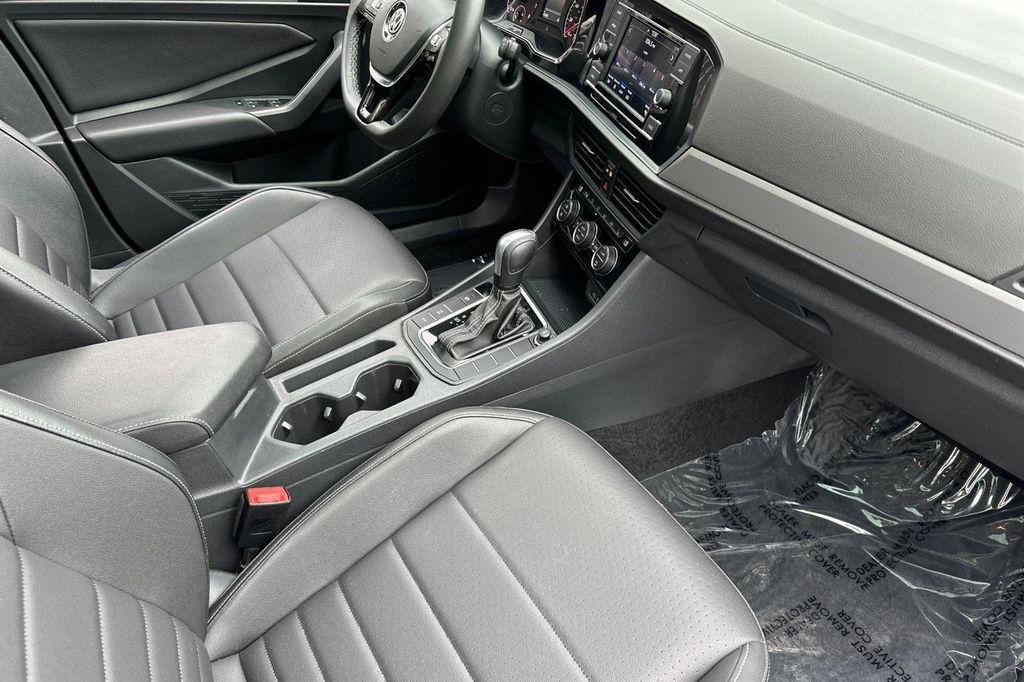 used 2021 Volkswagen Jetta car, priced at $15,337