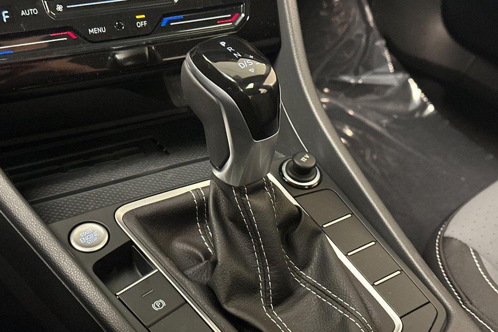 used 2025 Volkswagen Jetta car, priced at $24,276