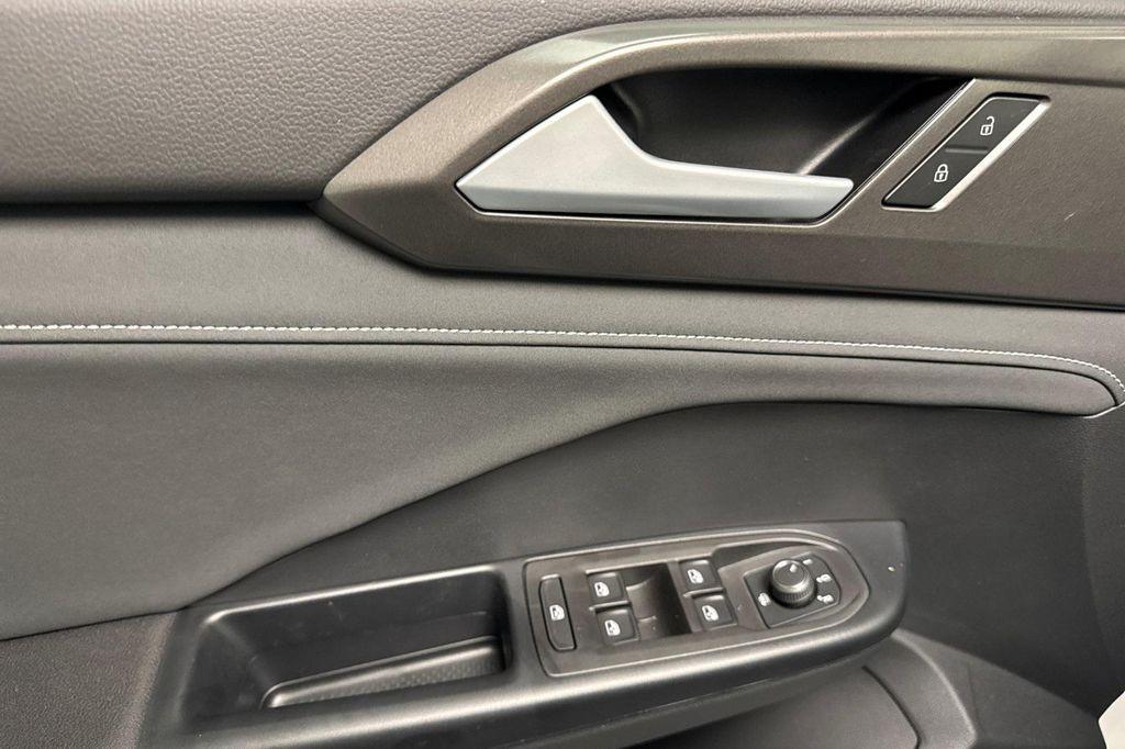 new 2025 Volkswagen Taos car, priced at $32,344