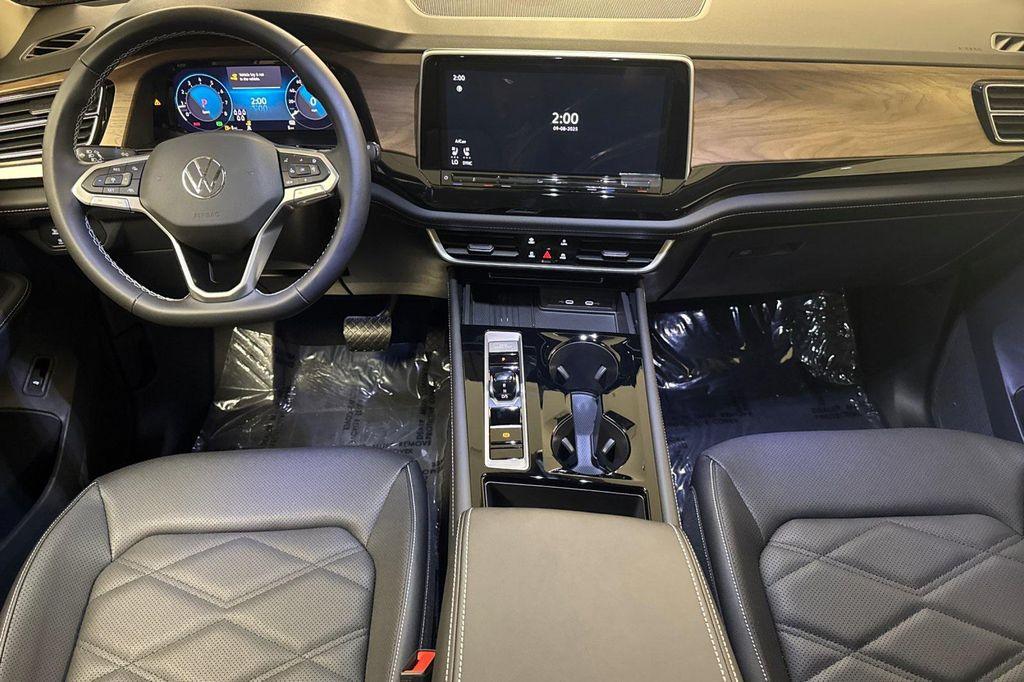 new 2026 Volkswagen Atlas car, priced at $49,075