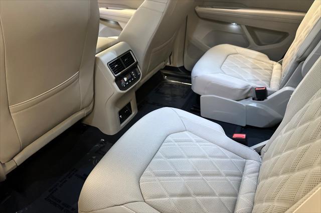 new 2025 Volkswagen Atlas car, priced at $52,950