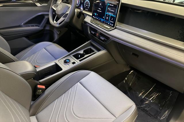 new 2025 Volkswagen Tiguan car, priced at $37,865