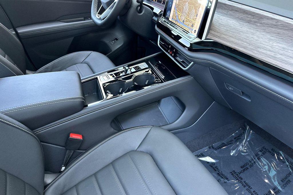 new 2025 Volkswagen Atlas car, priced at $45,365