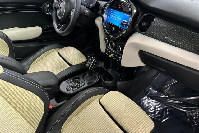 used 2023 MINI Hardtop car, priced at $21,584