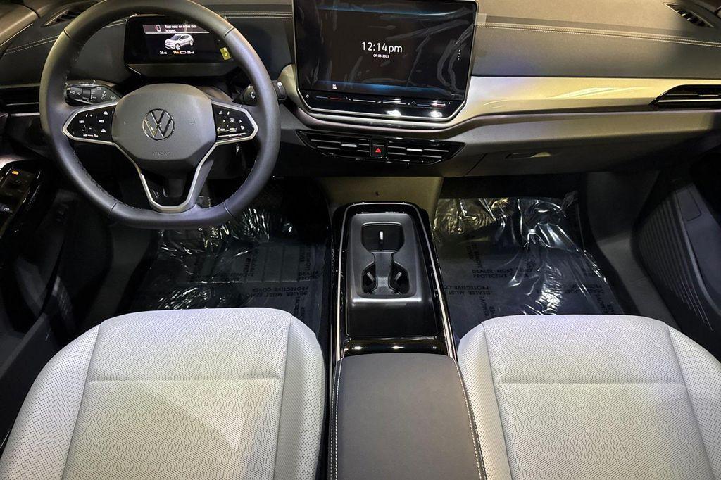 new 2025 Volkswagen ID.4 car, priced at $48,233