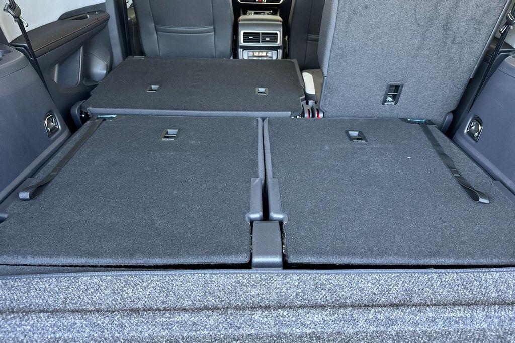 new 2025 Volkswagen Atlas car, priced at $46,115