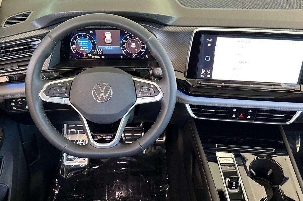 new 2025 Volkswagen Atlas car, priced at $46,115