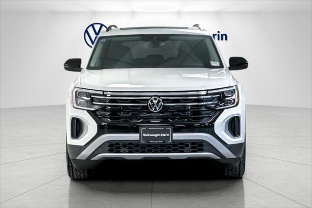 new 2025 Volkswagen Atlas car, priced at $45,087