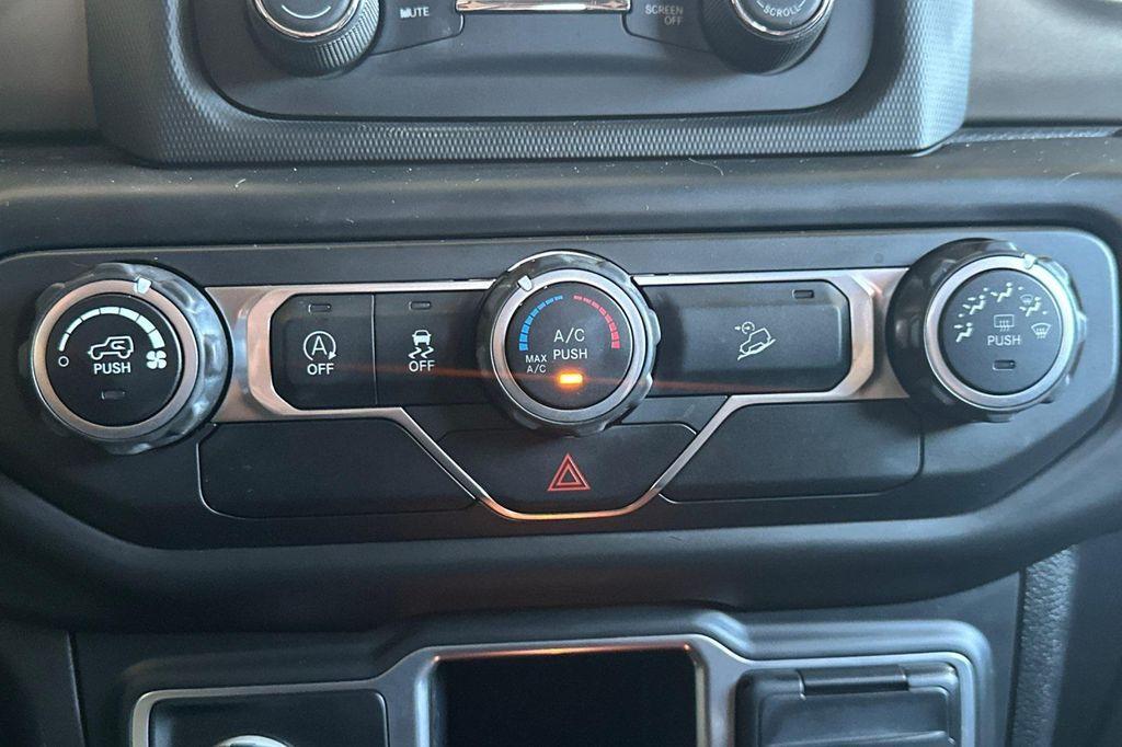 used 2018 Jeep Wrangler Unlimited car, priced at $17,900