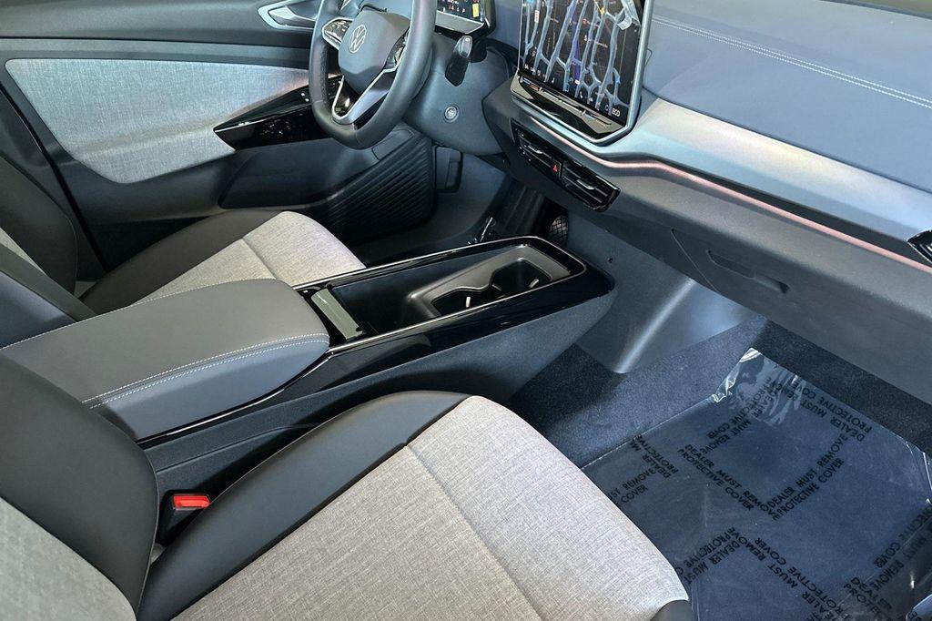 new 2025 Volkswagen ID.4 car, priced at $44,345