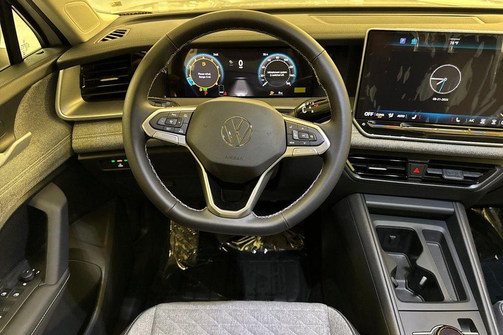 new 2025 Volkswagen Tiguan car, priced at $28,129