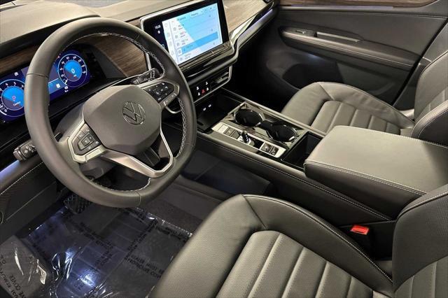 new 2025 Volkswagen Atlas car, priced at $51,704