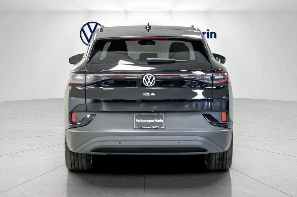 new 2025 Volkswagen ID.4 car, priced at $39,450