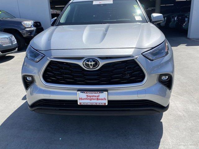 used 2023 Toyota Highlander car, priced at $32,988