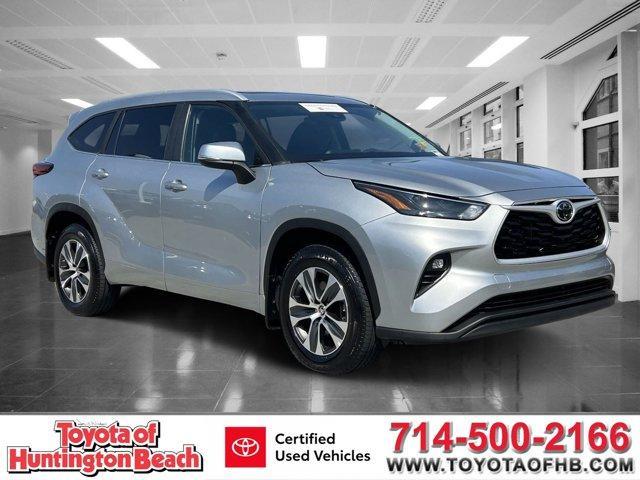 used 2023 Toyota Highlander car, priced at $36,488