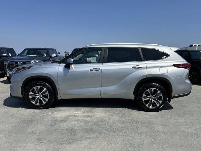 used 2023 Toyota Highlander car, priced at $36,488