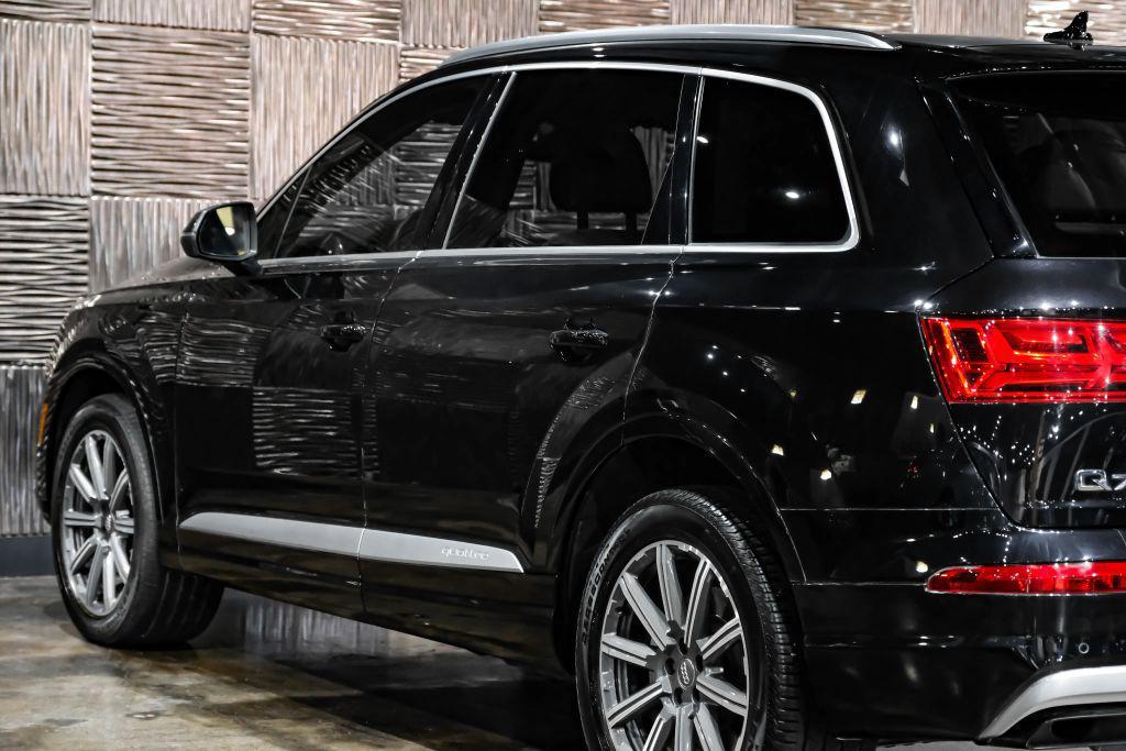 used 2019 Audi Q7 car, priced at $23,400