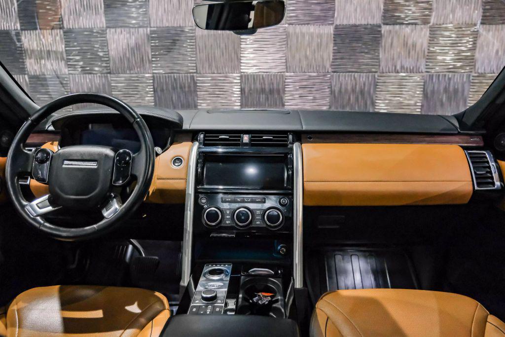 used 2019 Land Rover Discovery car, priced at $28,500