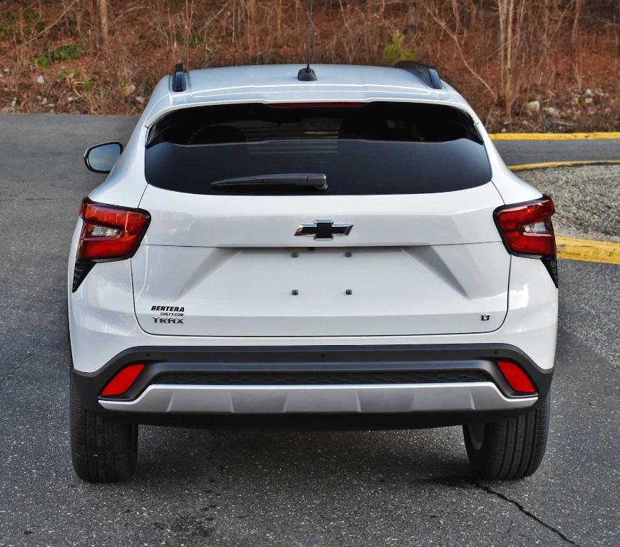 new 2025 Chevrolet Trax car, priced at $25,130