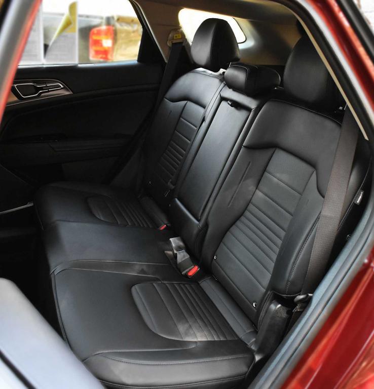 used 2024 Kia Sportage Hybrid car, priced at $34,877