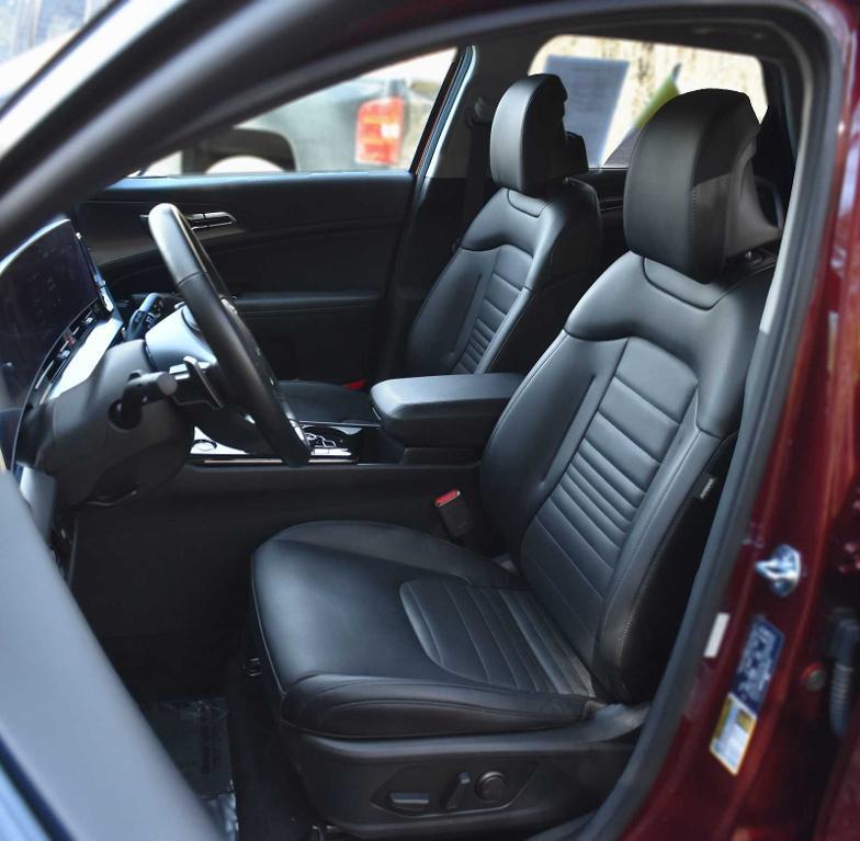 used 2024 Kia Sportage Hybrid car, priced at $34,877