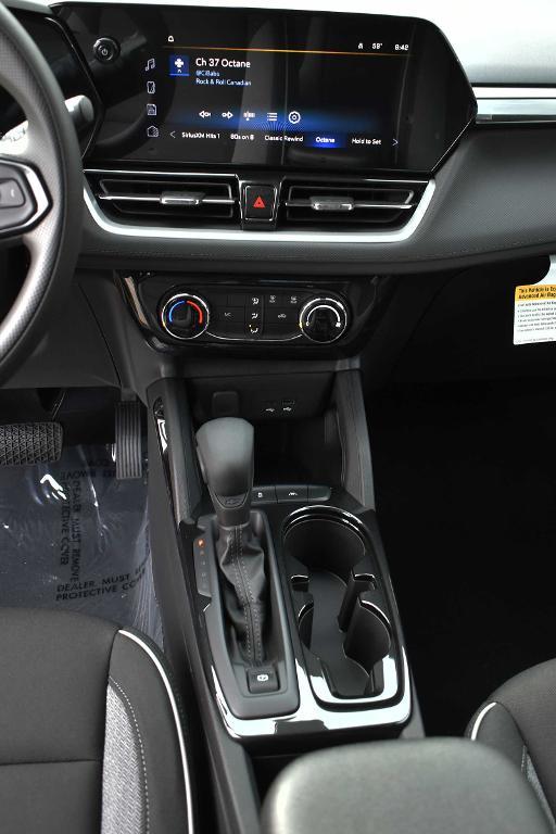 new 2025 Chevrolet TrailBlazer car, priced at $25,740