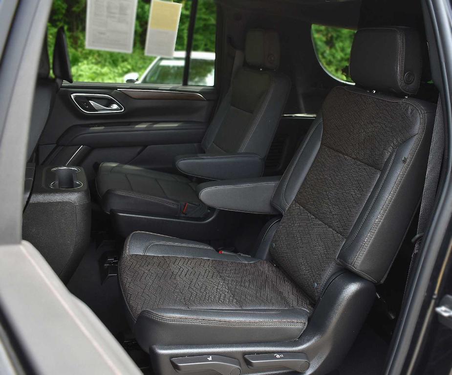 used 2024 Chevrolet Suburban car