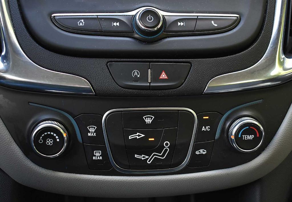 used 2023 Chevrolet Equinox car, priced at $22,877