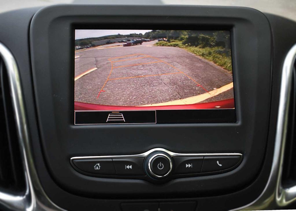 used 2023 Chevrolet Equinox car, priced at $22,877