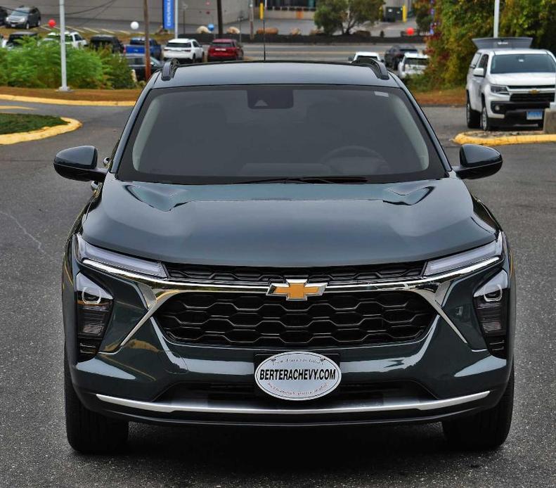 new 2025 Chevrolet Trax car, priced at $23,390