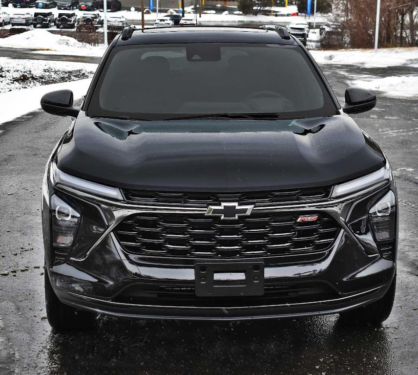 new 2025 Chevrolet Trax car, priced at $26,065