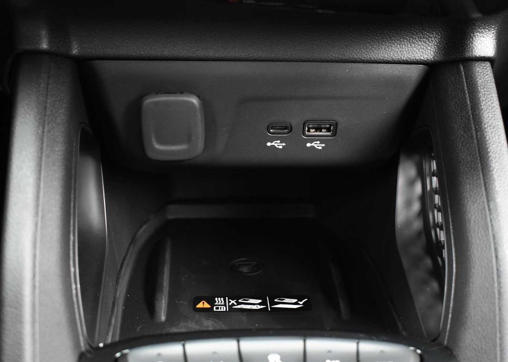 new 2025 Chevrolet TrailBlazer car, priced at $32,420