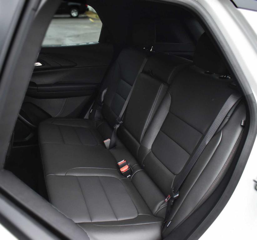 new 2025 Chevrolet TrailBlazer car, priced at $32,420