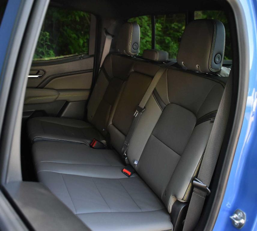 new 2025 Chevrolet Colorado car, priced at $47,215