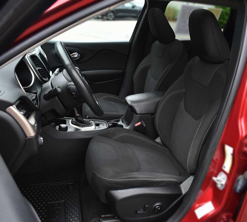 used 2016 Jeep Cherokee car, priced at $16,877