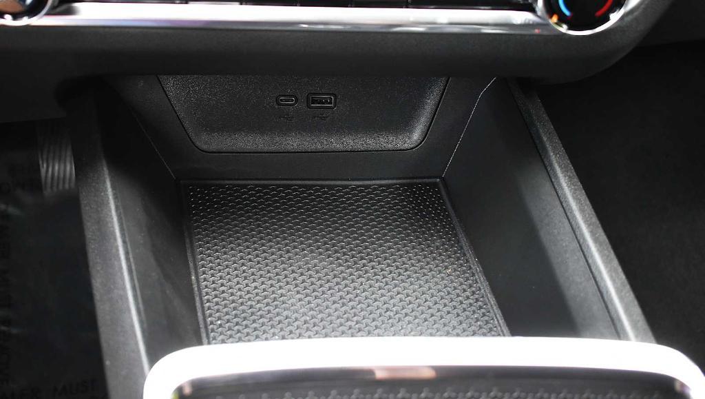 new 2026 Chevrolet Equinox car, priced at $29,820