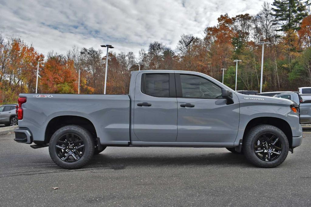 new 2025 Chevrolet Silverado 1500 car, priced at $44,305