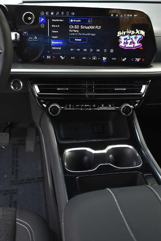 new 2025 Chevrolet Traverse car, priced at $42,345