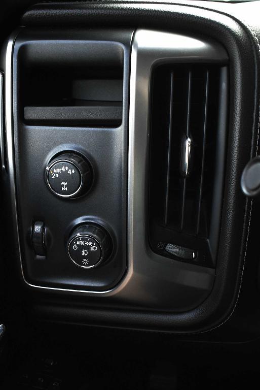 used 2018 Chevrolet Silverado 1500 car, priced at $34,877