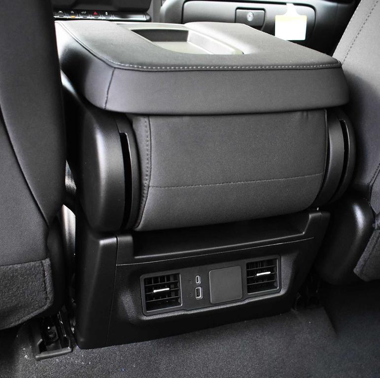 new 2025 Chevrolet Silverado 1500 car, priced at $44,460