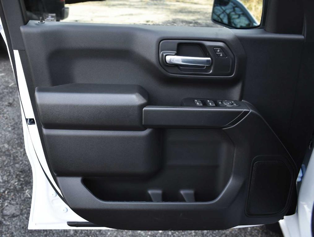 new 2025 Chevrolet Silverado 1500 car, priced at $44,260
