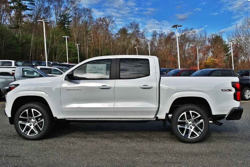 new 2024 Chevrolet Colorado car, priced at $43,290