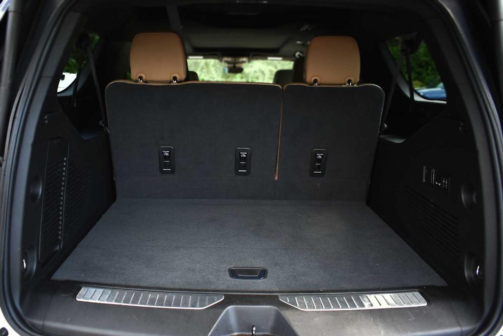 used 2023 Chevrolet Suburban car, priced at $56,877