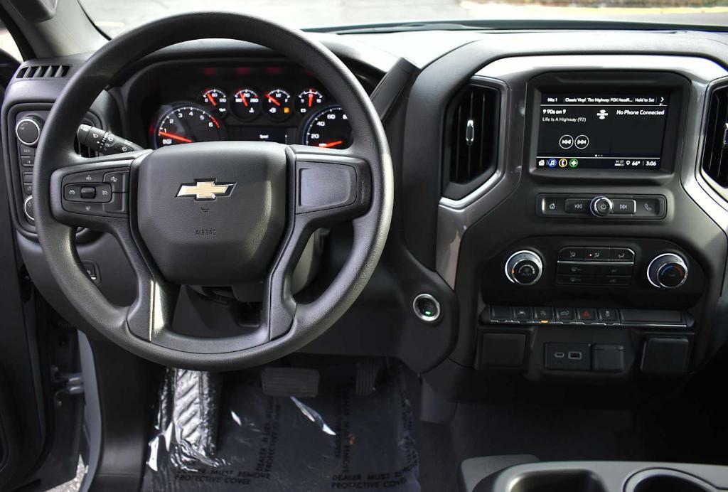 new 2025 Chevrolet Silverado 1500 car, priced at $46,930