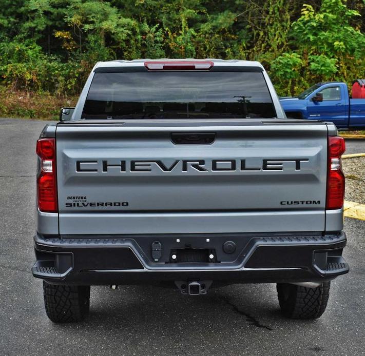 new 2024 Chevrolet Silverado 1500 car, priced at $49,392