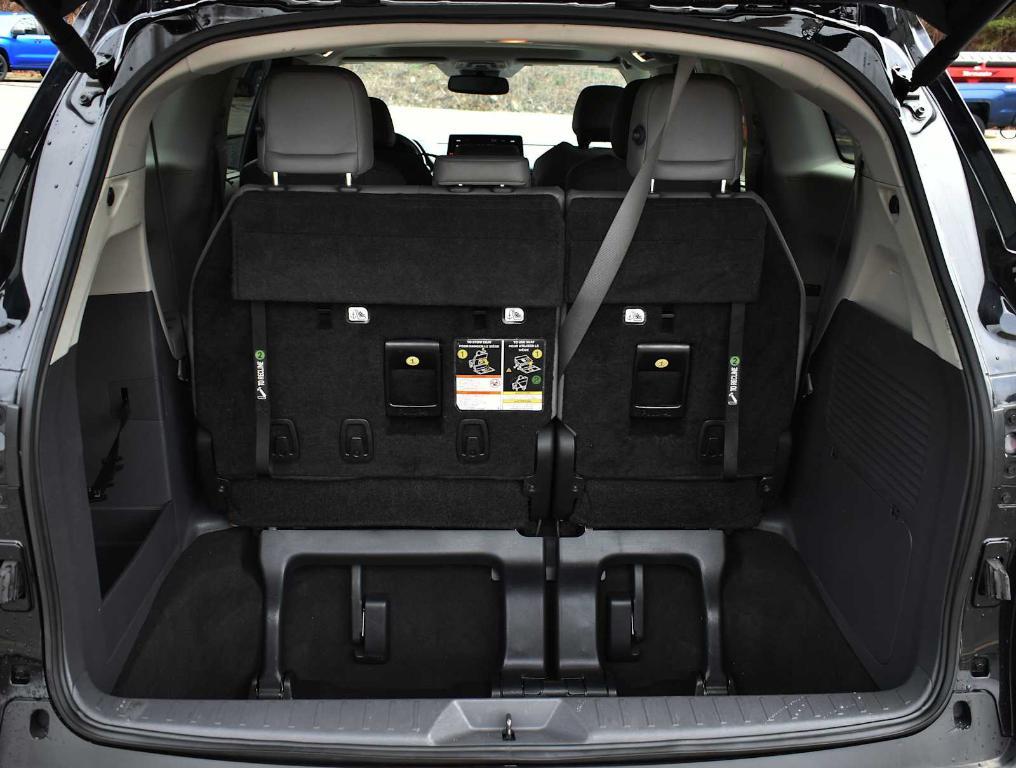 used 2022 Toyota Sienna car, priced at $37,877